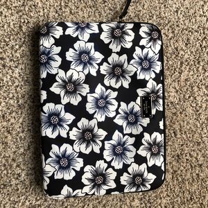 Kate Spade laptop sleeve EUC